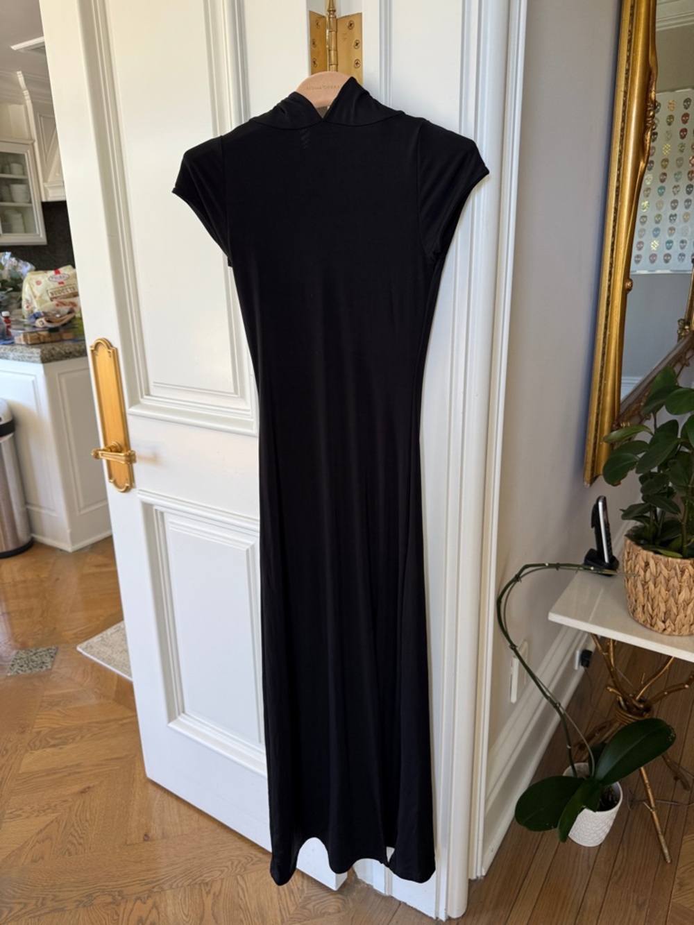 Motel Rocks Black Cap Sleeve Maxi Dress
